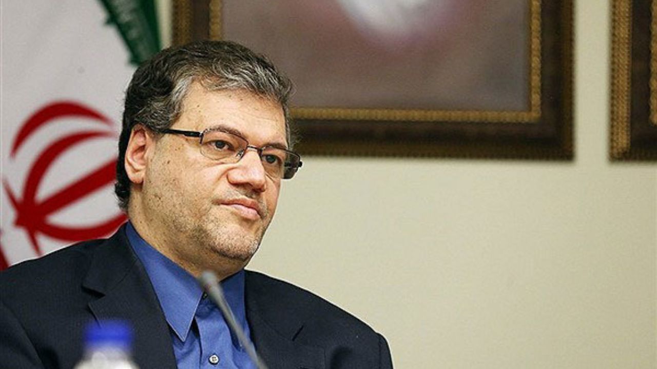 امکان جدایی آموزش پزشکی از ارائه خدمات درمانی وجود ندارد