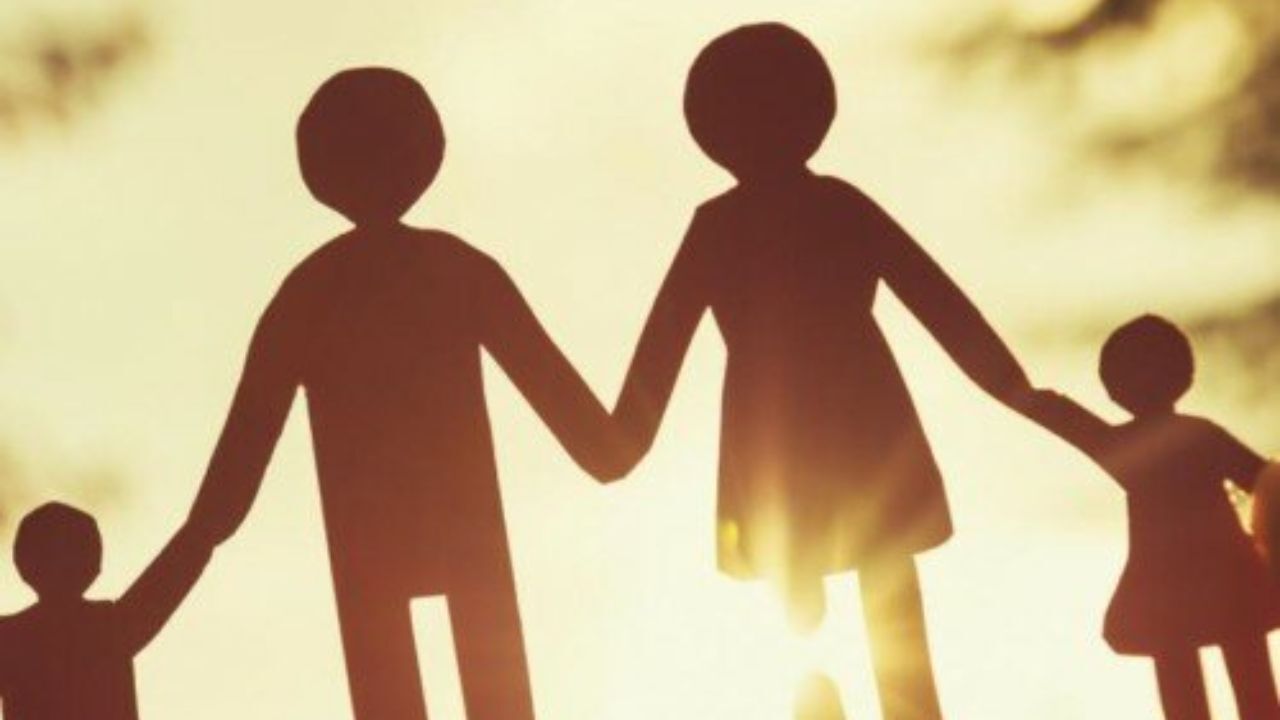 شخصیت کودک نشات‌گرفته از مادر است یا پدر؟