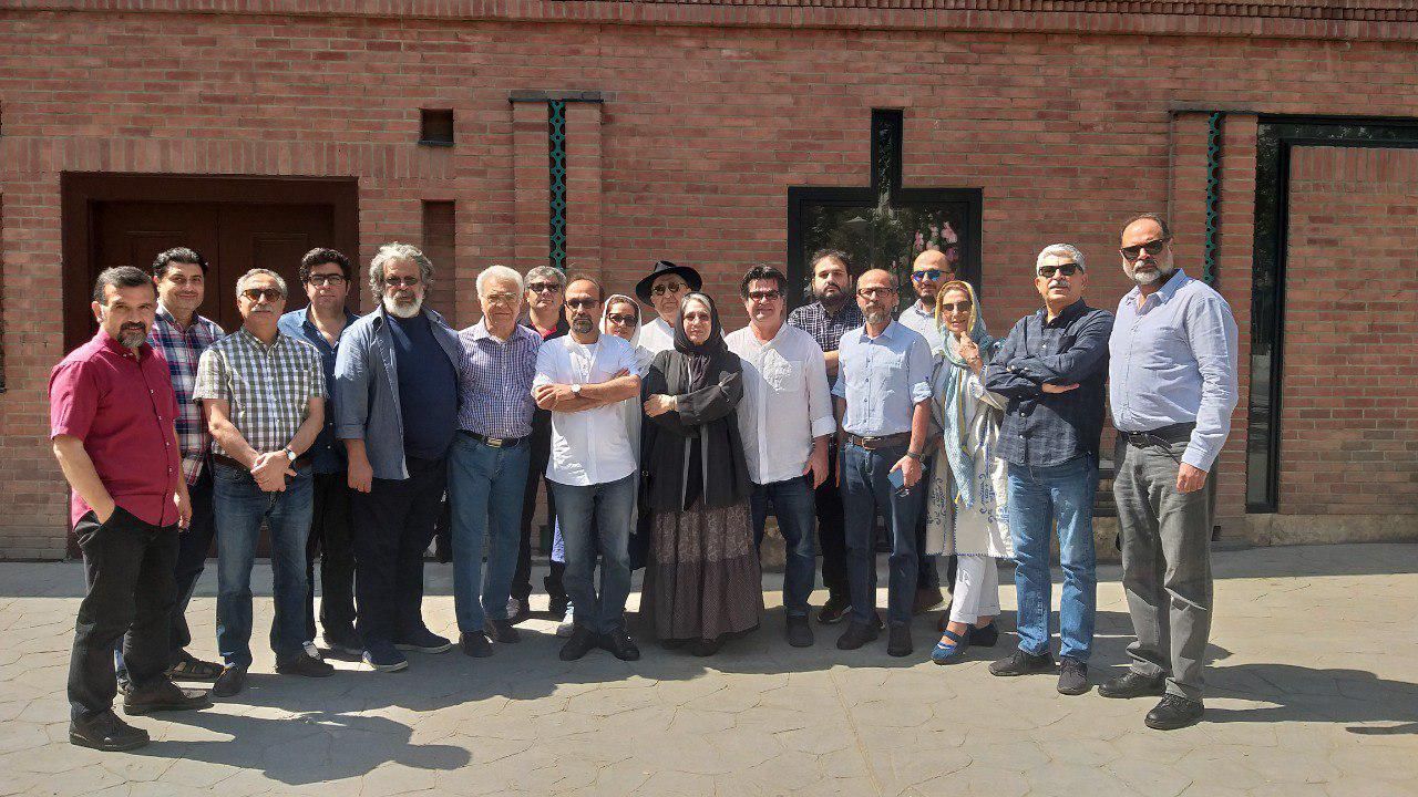 بزرگان سینما رسول‌اف را تا دادگاه انقلاب همراهی کردند