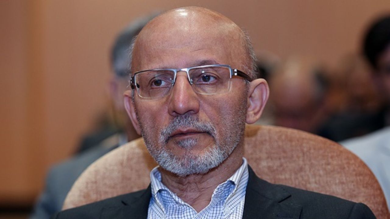 در مجلس سوم به اندازه سهم و توان خودمان دغدغه‌ها را مطرح می‌کردیم/ صدای آژیر خطر برای دستگاه‌های حاکمیتی باید بلند شود/ دعوای دو چهره موثر نظام هزینه‌ساز است/ باید به خدا پناه برد