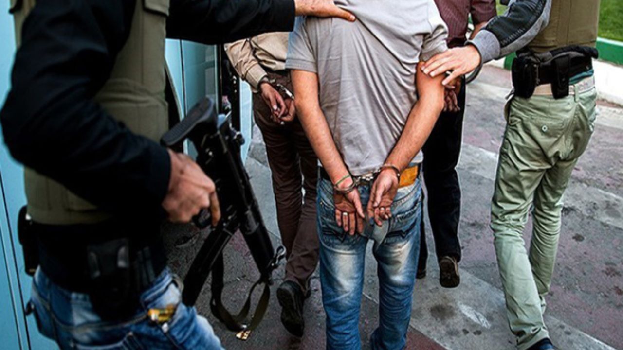 عملیات ضربتی پلیس علیه باند سارقان خودرو/ 6 نفر دستگیر شدند