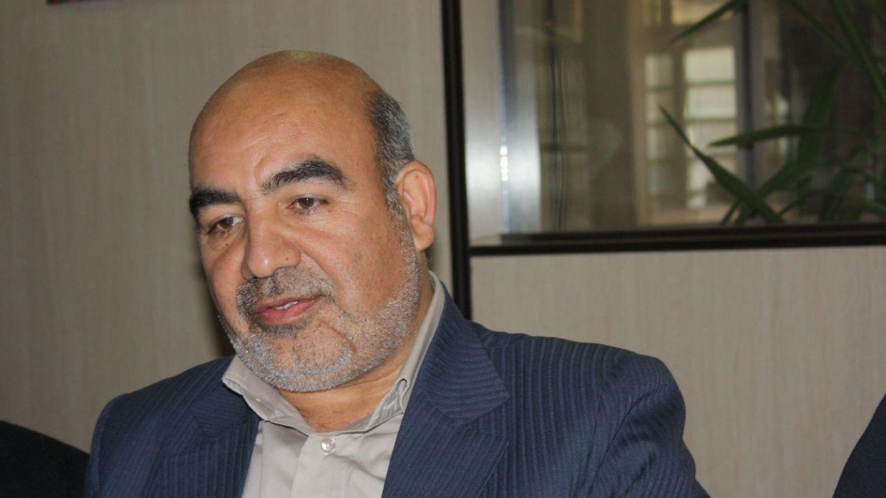 دشمن می‌خواهد در فضای اختلاف و چندقطبی شدن جامعه به اهدافش برسد/ 2قطبی کردن جامعه در هر شرایطی به نفع و مصلحت نظام نیست/ حمایت از سپاه، حمایت از ارکان و شاکله کشور است