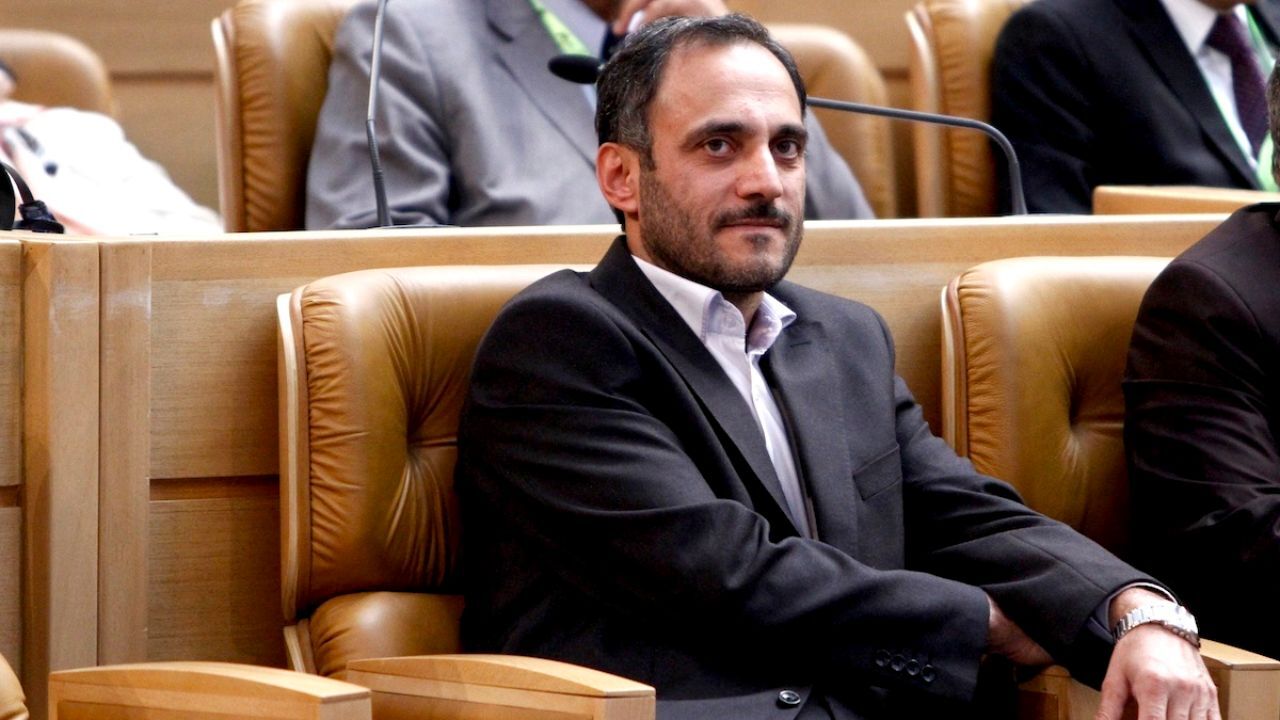 دلیل مخالفت پزشکان با کارتخوان فرار مالیاتی نیست، توهین به آنهاست/ سازمان امور مالیاتی بعد از 40 سال نتوانسته سازوکاری مناسب اخذ مالیات طراحی کند