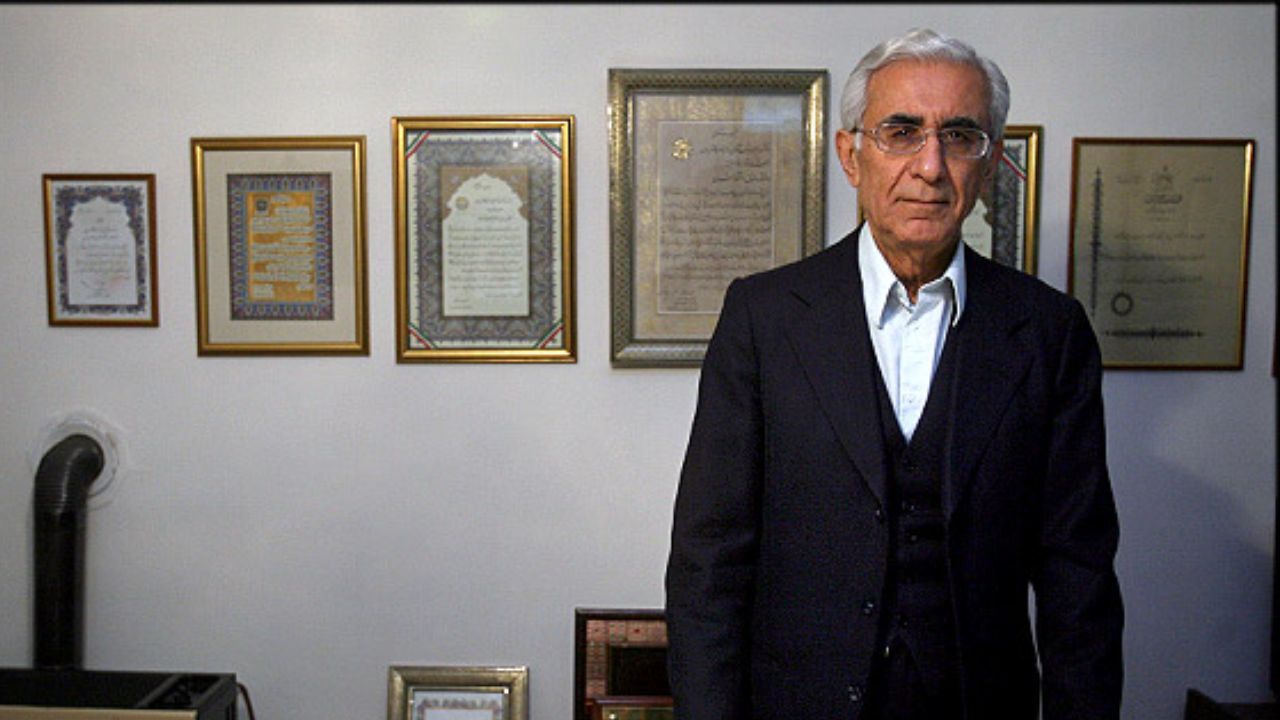 تندیس استاد کاتوزیان در موزه مشاهیر برج میلاد، رونمایی شود
