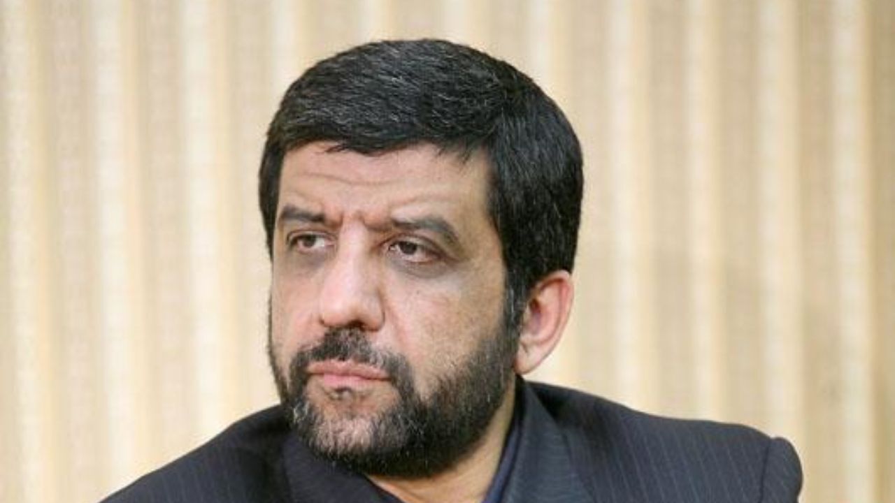 آقای شریعتمداری رقیب نتراشید/ بگذارید کوروش برای ما بماند
