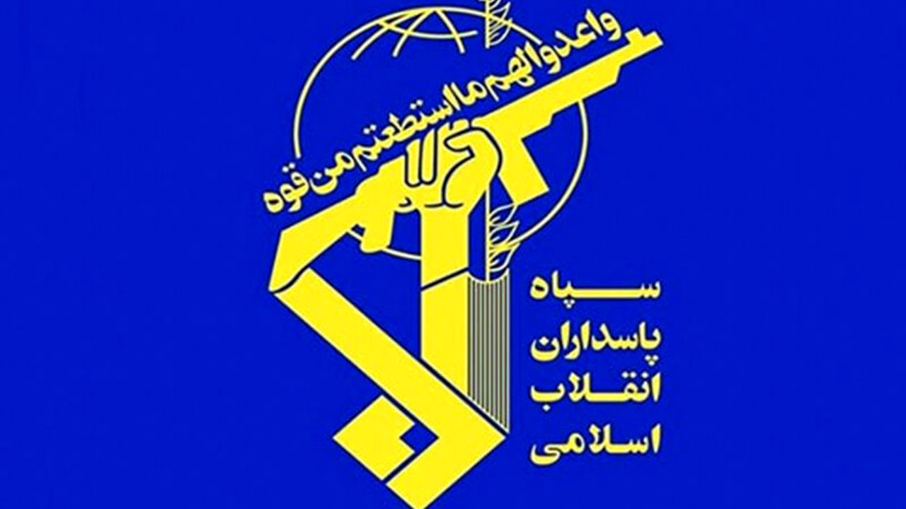 نیروی دریایی سپاه 7 کشتی ترال را در خلیج فارس توقیف کرد