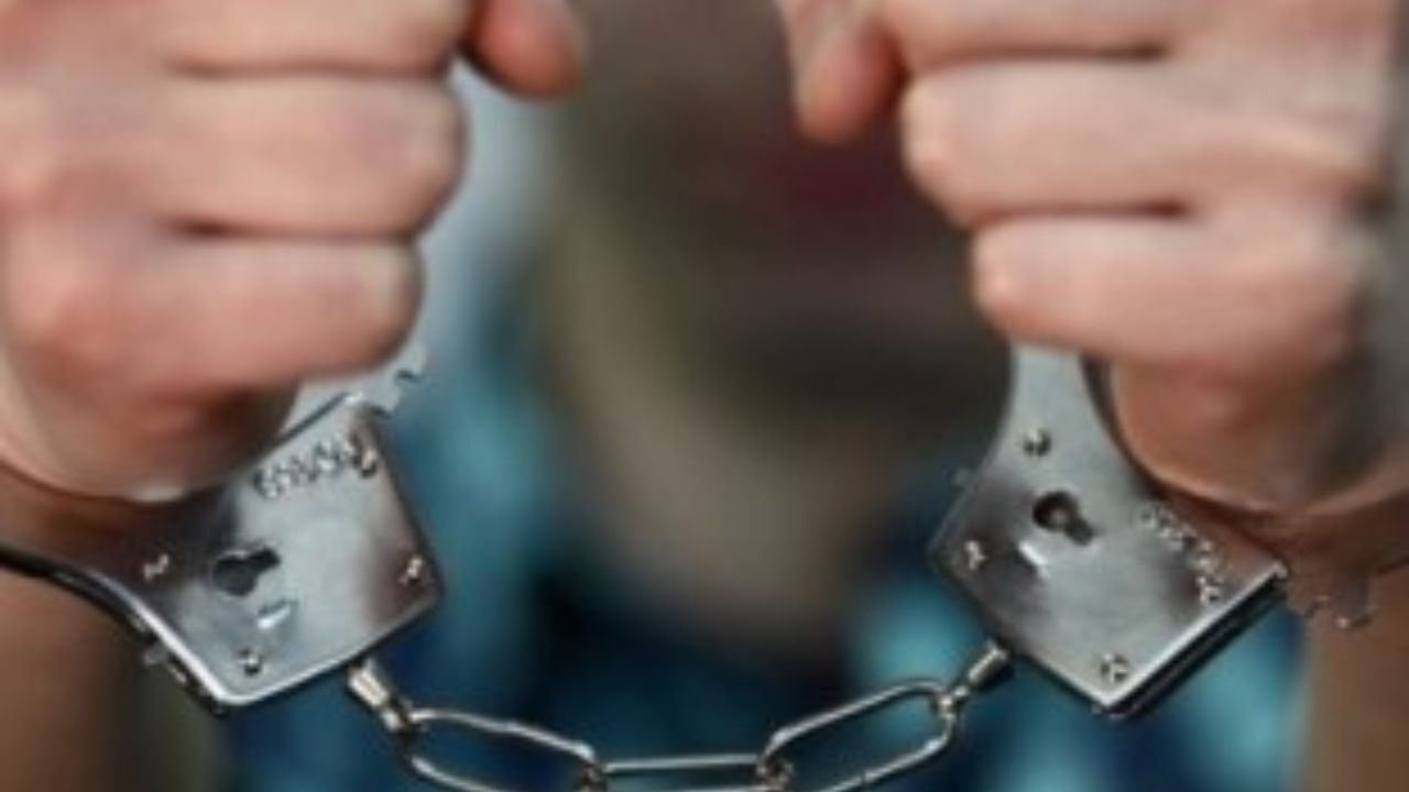 جیب‌بر حرفه‌ای ایستگاه‌های بی آر تی، به 10 سال سرقت اعتراف کرد