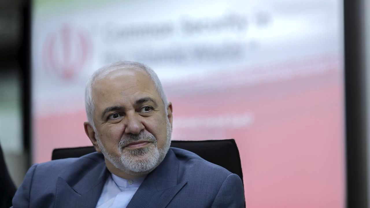ظریف در نشست خبری با رسانه‌های بنگلادشی حضور یافت