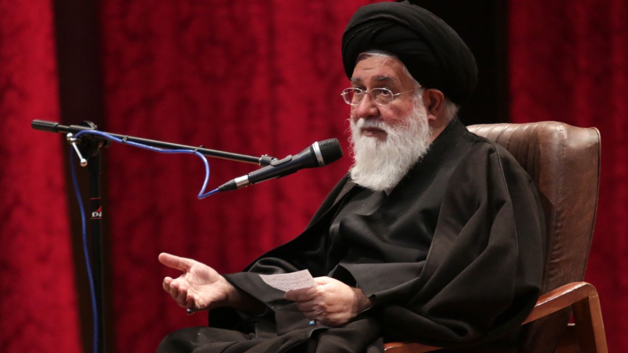 نتیجه‌ 15 دقیقه مذاکره تلفنی با اوباما جز این برجام لعنتی شد؟/ فشارهای معیشتی و اقتصادی مردم را به جان آورده است/ در گوشمان پنبه نیست، در سرمان عقل است