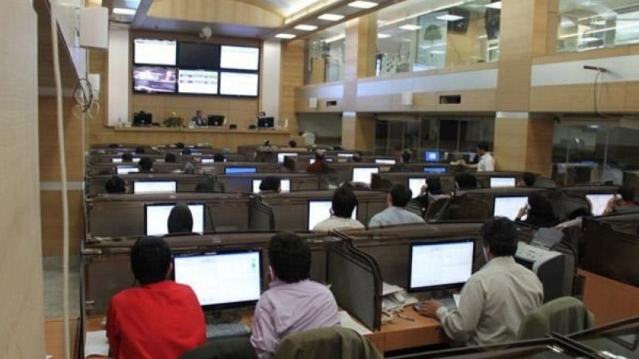 دستور العمل قوانین جدید بازار پایه ابلاغ شد/ شرکت‌های بازار پایه از 25 شهریور در تابلوهای رنگی