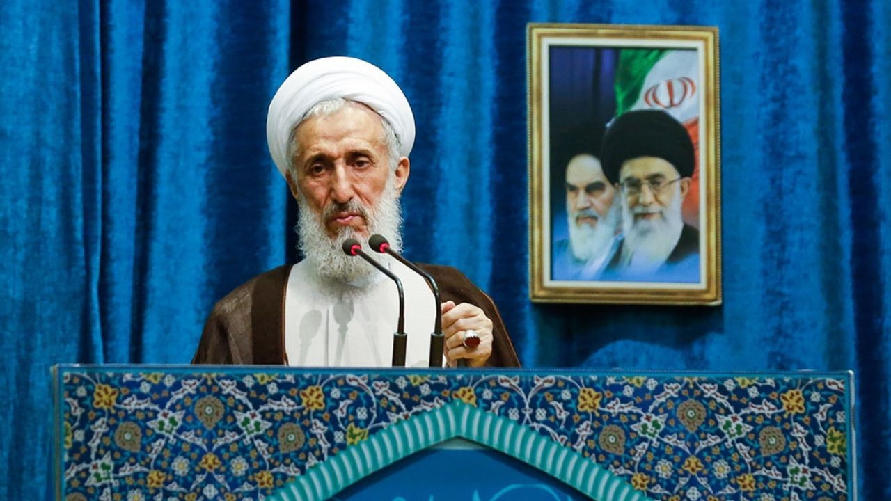 دنیا با چشم اقتدار به نظام ما می‌نگرد/ مردم باید باور کنند که با این ارتش مملکت هیچ وقت مورد هجوم قرار نمی‌گیرد