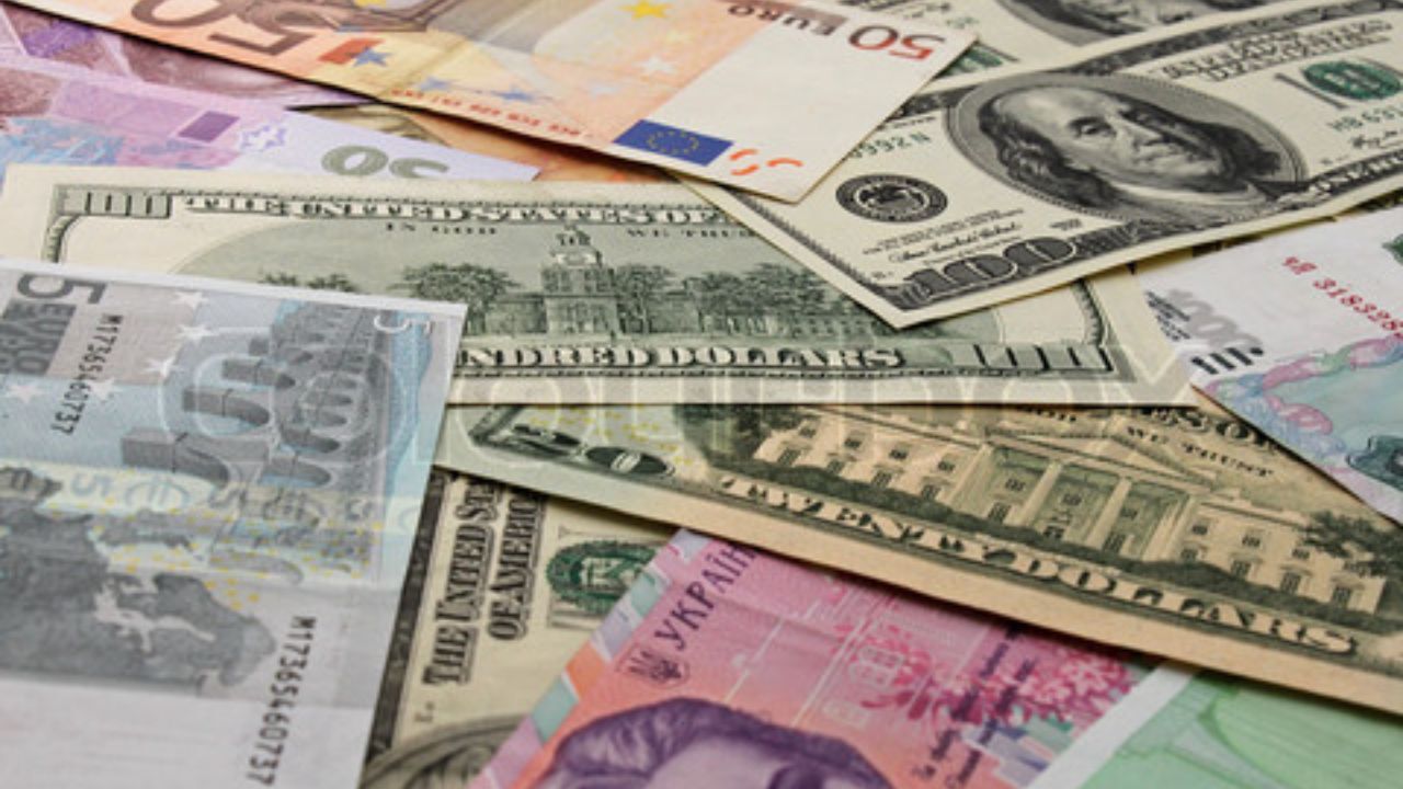 کاهش نرخ 23 ارز در بازار بین بانکی