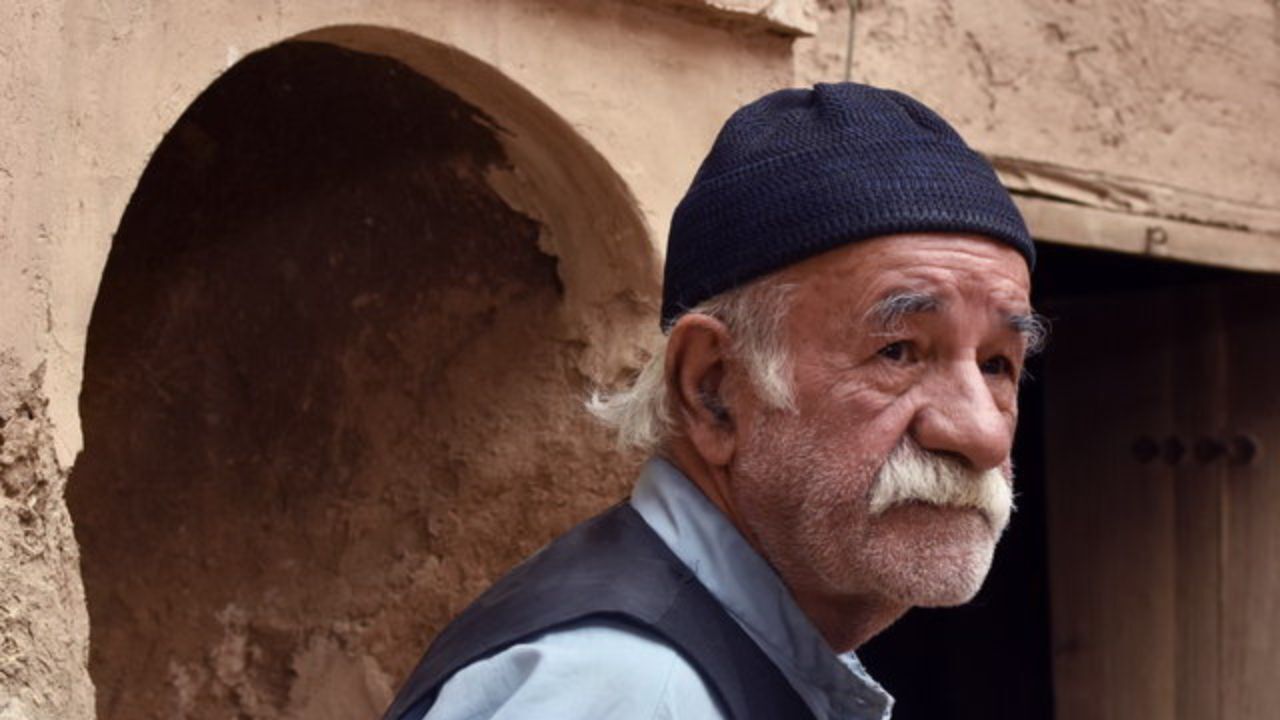 سعید پورصمیمی به روی صحنه رفت