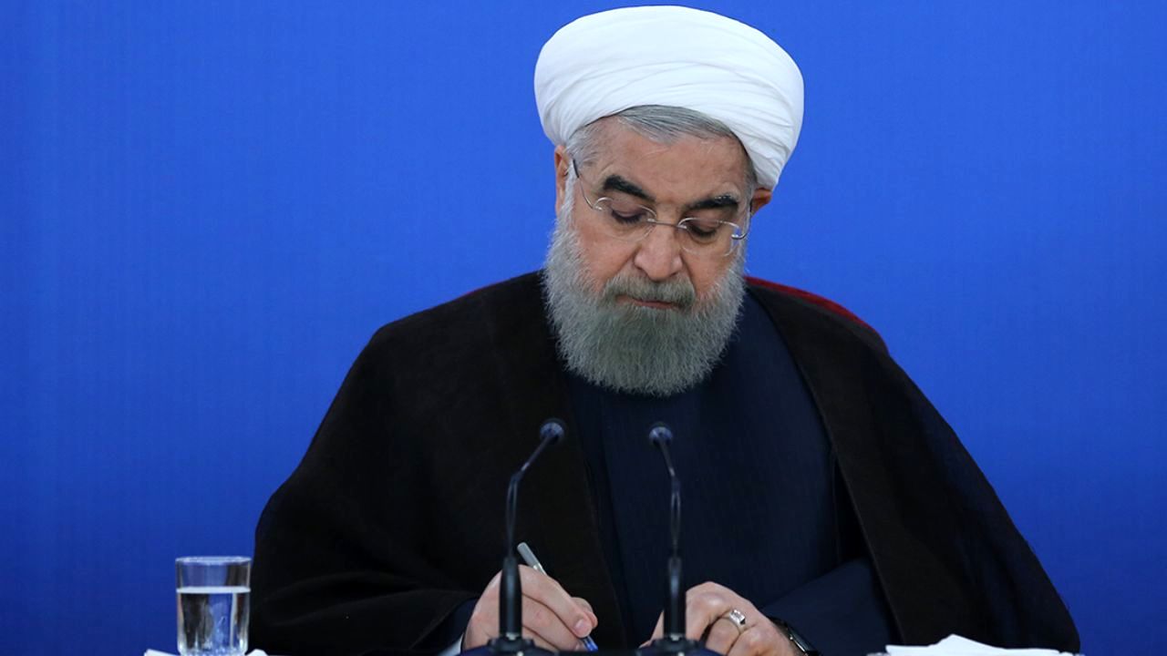 روحانی یک قانون مصوب مجلس را برای اجرا ابلاغ کرد