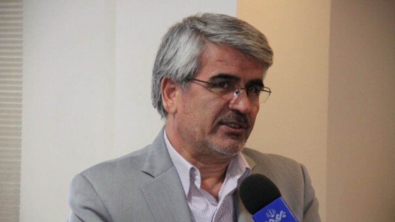 ایجاد اشتغال، انگیزه دانشجویان را برای ترک کشور کاهش می‌دهد