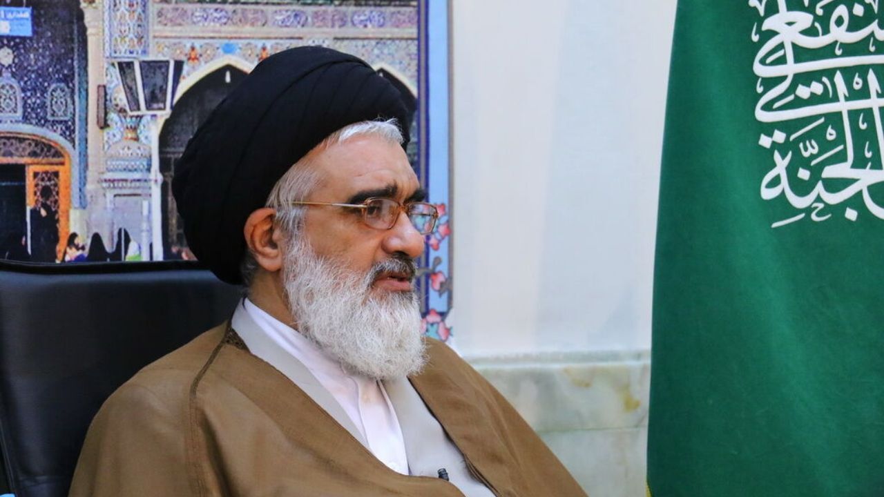 لبیک‌ یا حسین در عصر کنونی تلاش برای حفظ نظام اسلامی است