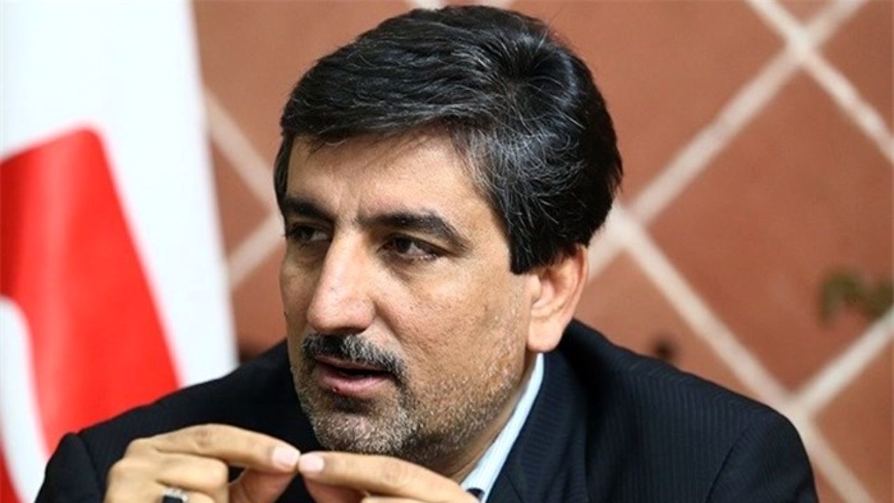 احکام دبیران 11 استان در چهاردهمین جلسه شورای مرکزی حزب صادر شد