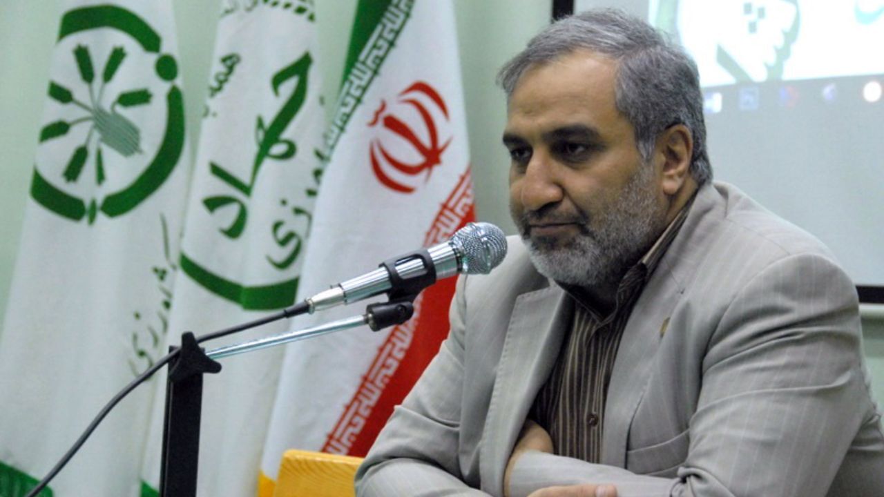 ادعای وجود نامتعارف خاک در محموله‌های گندم کذب است/ مطالبات کلزاکاران تا ابتدای مهر پرداخت می شود/ افت گندم کارخانجات آرد 83 صدم درصد است/ بیش از 800 هزارتن گندم توسط صنف و صنعت خریداری شد