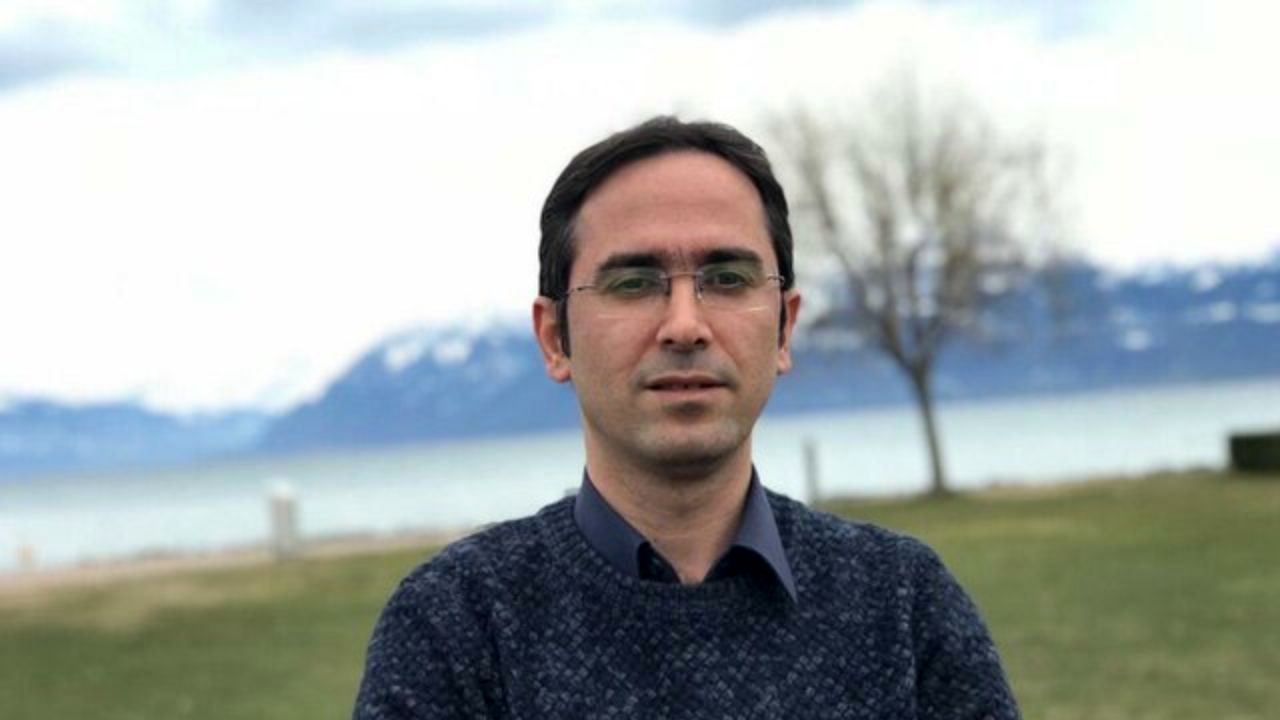 غفوری گفت رحمتی را بیرون کن تا استقلال درست شود/ وریا فوتبال را رها کن و وارد سیاست شو