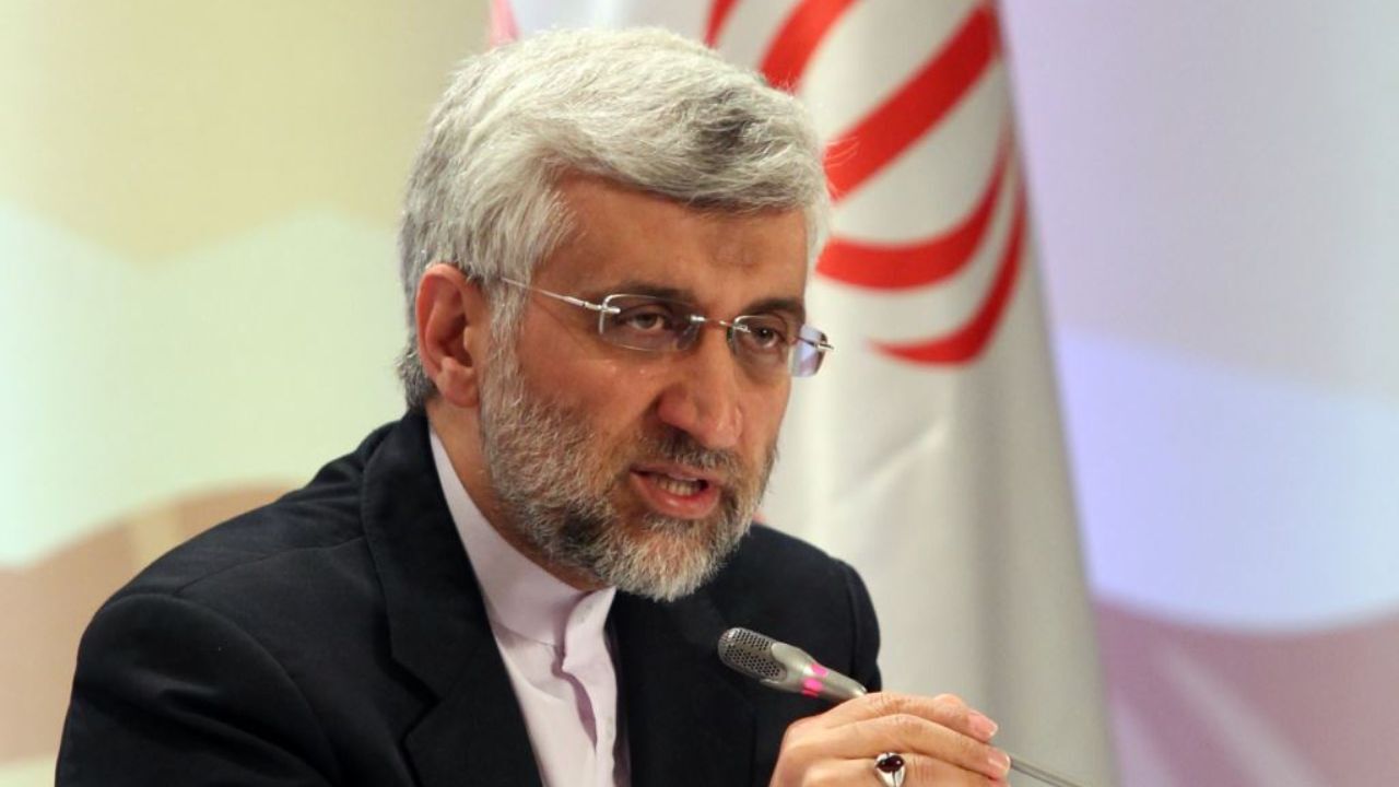معنی دولت در سایه به معنای یک گفتمان و تفکر است/ یکی از مصادیق آتش به اختیار بودن تشکیل دولت در سایه است/ باید از منافع ملی در برابر زیاده‌خواهی غربی‌ها حراست کنیم