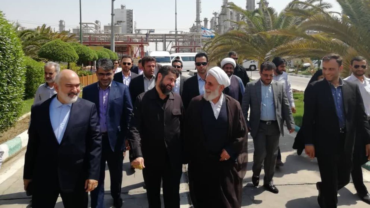 ناطق نوری از پتروشیمی امیرکبیر ماهشهر دیدن کرد