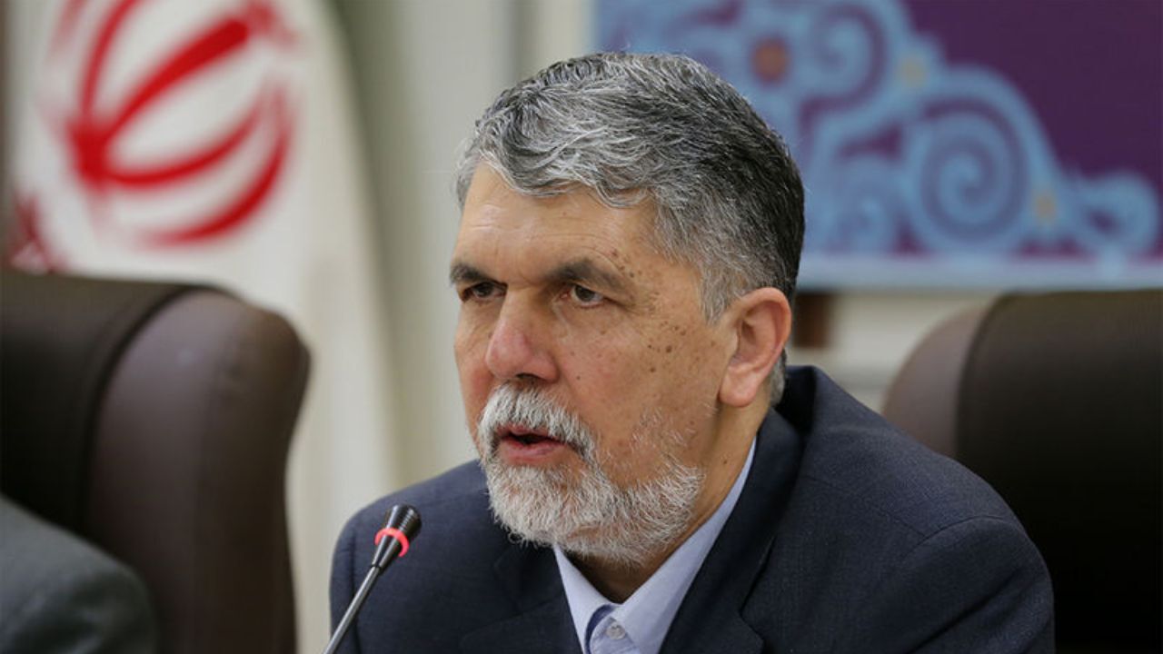 نظر مراجع قابل احترام است اما قوانین کشور مسیر خود را طی می‌کند/ سریال‌ها و فیلم‌های متعددی پیش از این در صداوسیما در ارتباط با شمس و مولانا ساخته شده است/ مسیر تأیید فیلمنامه «مست عشق» طی نشده است/ ساخت «مست عشق» در داخل کشور اتفاق نیفتاده/ هر گونه قضاوت