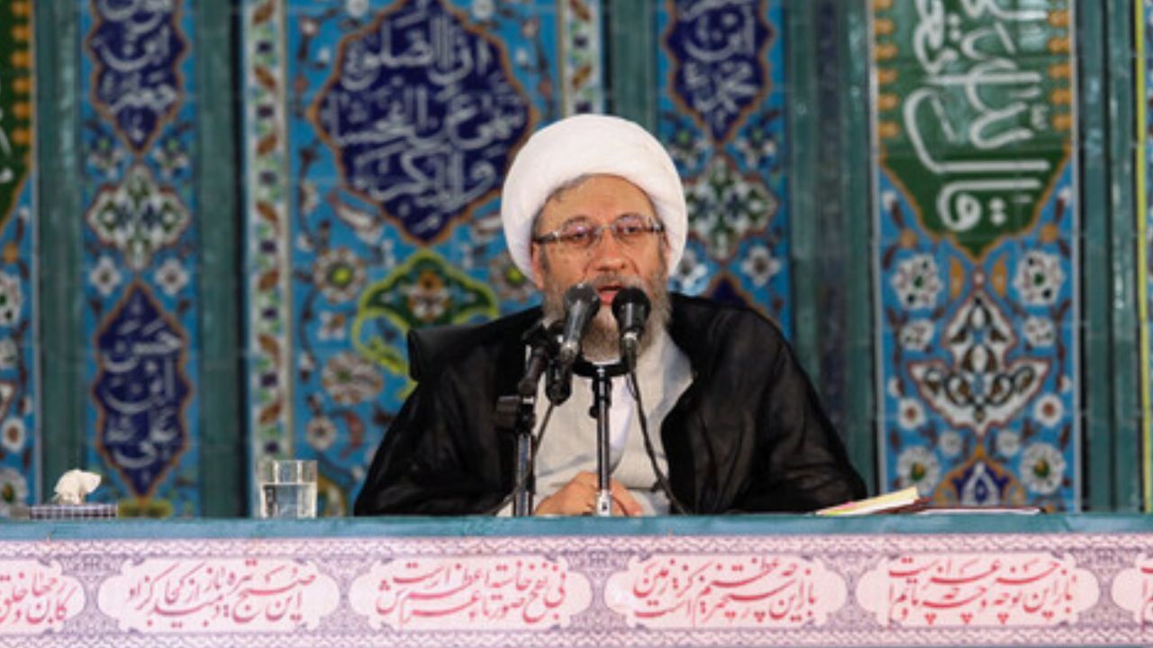 مسئولین با تدبیر مشکلات کشور را حل کنند