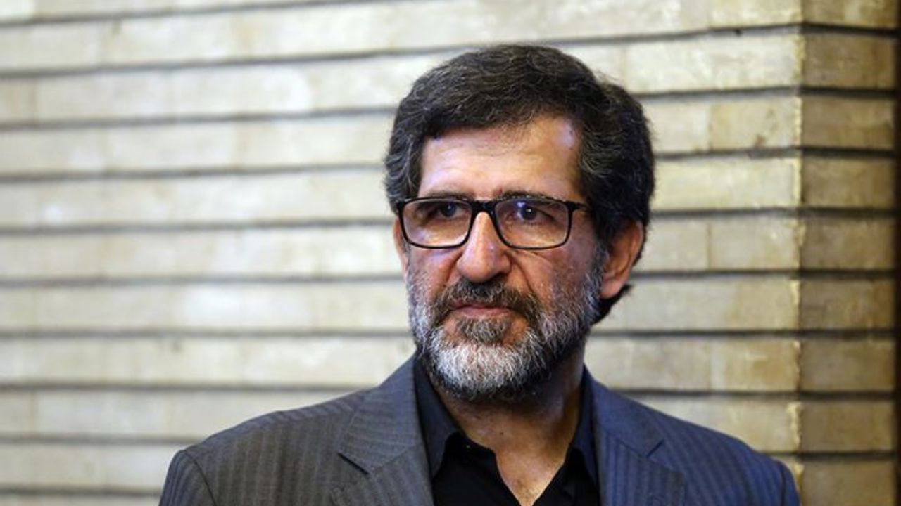 گفتمان اصلاح‌طلبان به اندازه کافی منسجم، رادیکال و شفاف نیست/ اصلاحات نیازمند گفتمانی جدید ناظر به عدالت‌خواهی و فسادستیزی است/ اصلاح‌طلبان باید پنجره‌ها را بازکنند تا هوای تازه وارد شود/ اصلاح‌طلبان سالم و واقعی باید حساب خود را از قدرت‌طلبان جدا کنند/ ج