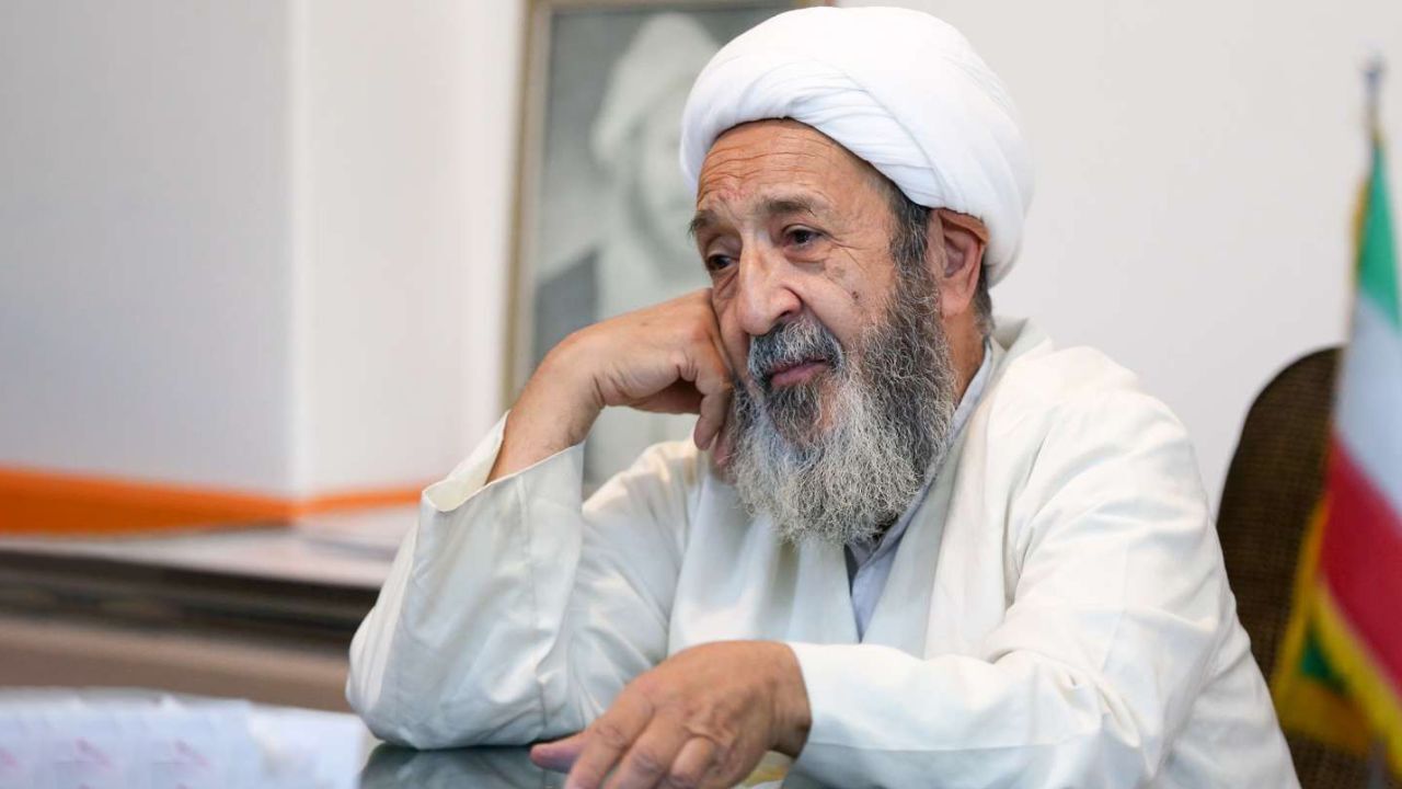 کسی که فساد بَیِن دارد را رد صلاحیت کنند، نه کسی مثل من با 9 متر عمامه به اتهام عدم التزام عملی به اسلام/ هیچ قانونی تغییرناپذیر نیست، الا قانون خدا/ در انتخابات مجلس اول مسعود رجوی کاندیدا شد اما رای نیاورد/ با بازرگان و اطرافیانش اختلاف داشتیم، اما کینه