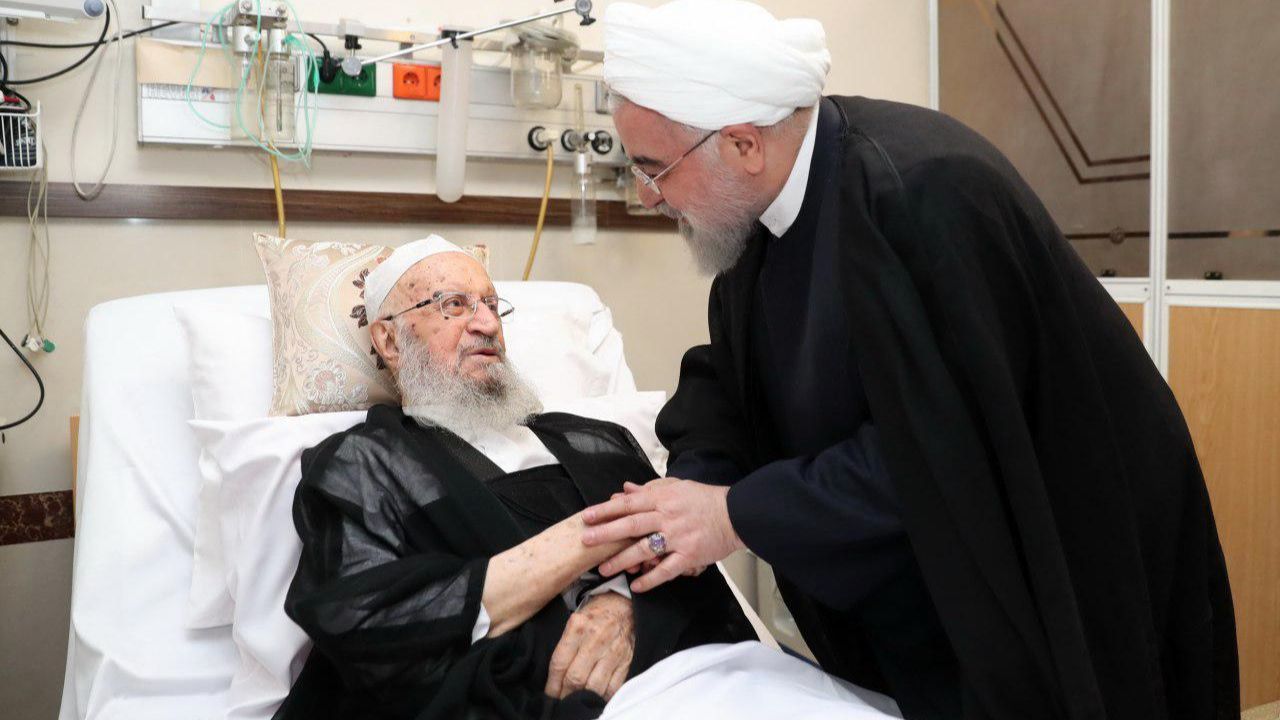 رییس جمهوری از حضرت آیت‌الله مکارم شیرازی عیادت کرد