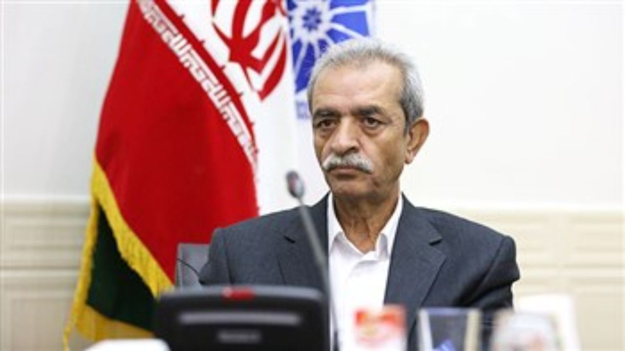 اقتصاد کشور نیازمند این تعداد بانک نیست/ بخشی از بانک‌ها خلاف سیاست‌های پولی کشور رفتار می‌کنند