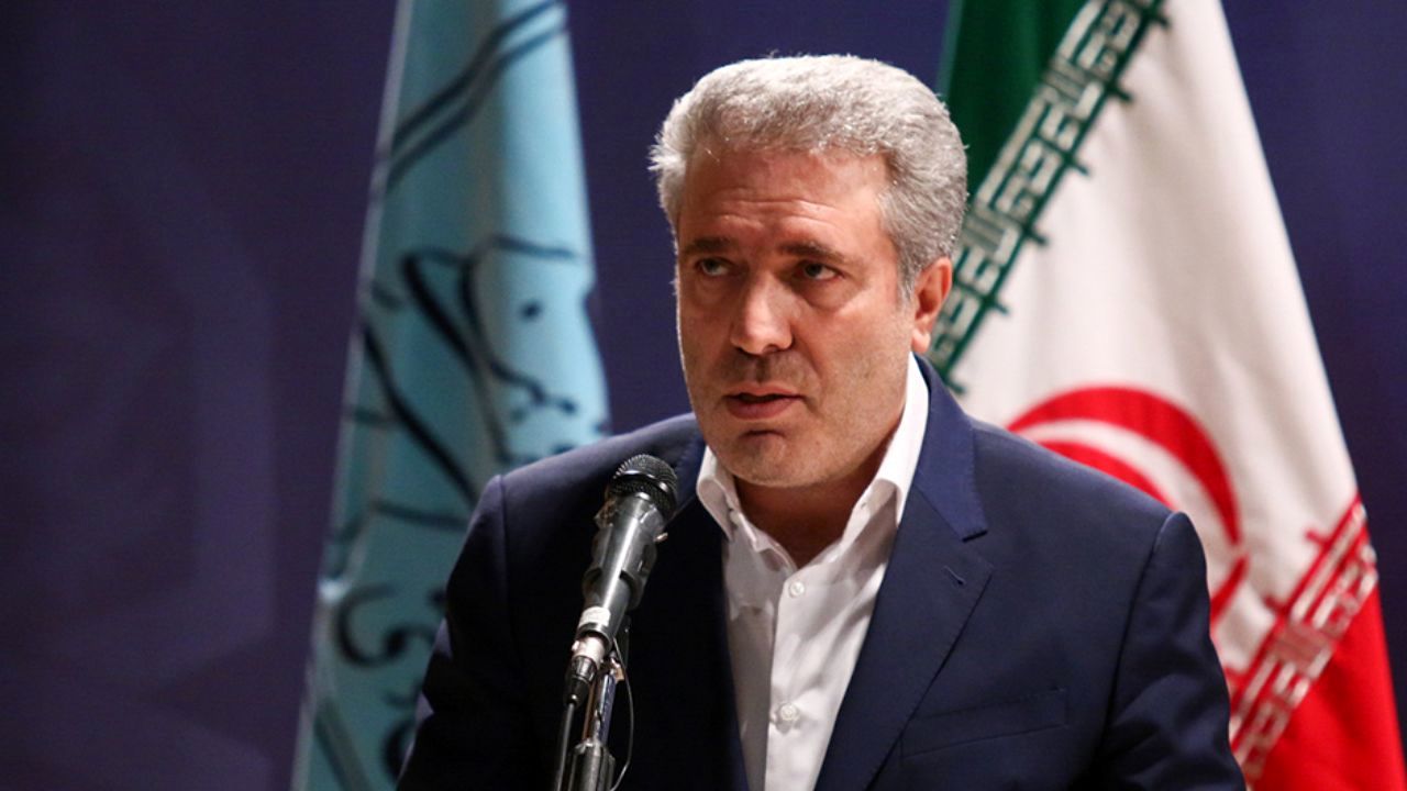 مونسان در جلسه فراکسیون مستقلین حضور می‌یابد