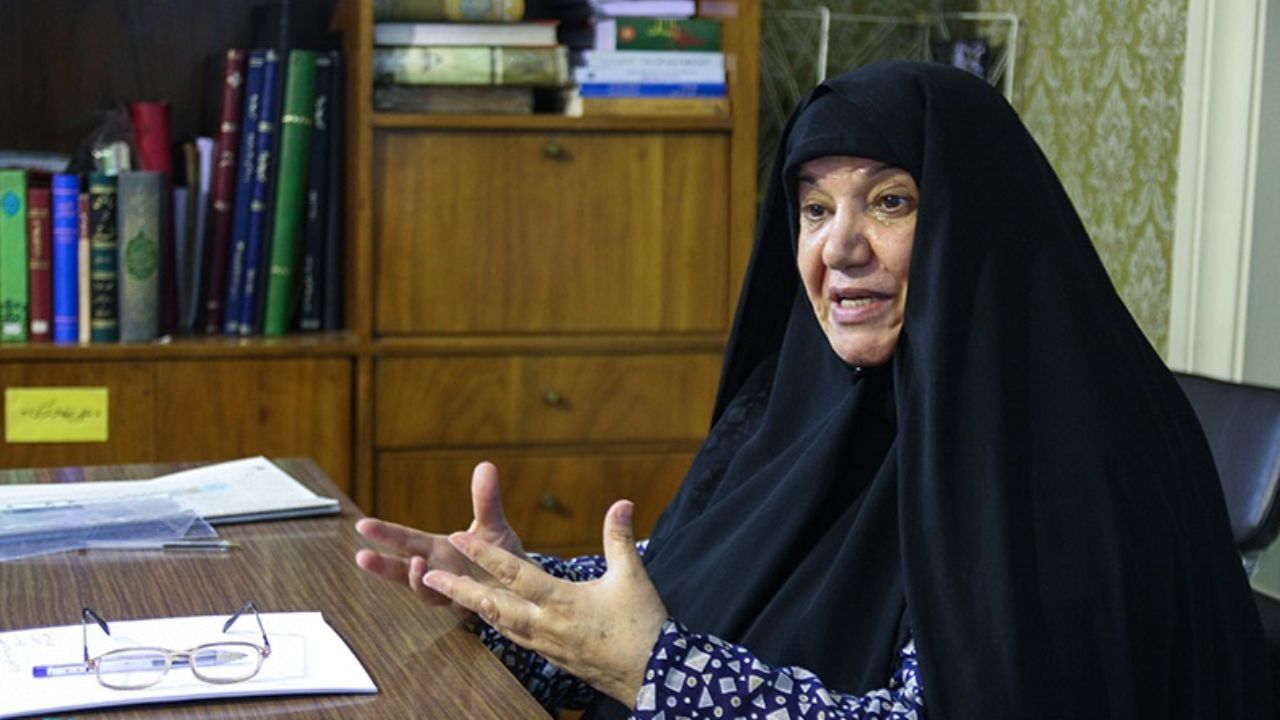 پیکر اعظم طالقانی تشییع شد/ احمد منتظری بر پیکر طالقانی نماز خواند