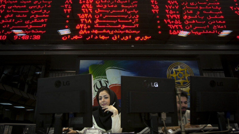 جریان سفته‌بازی بر بازار سرمایه غالب شده است/تنش‌های عراق و لبنان تاثیری در بازار سرمایه کشور نداشته است