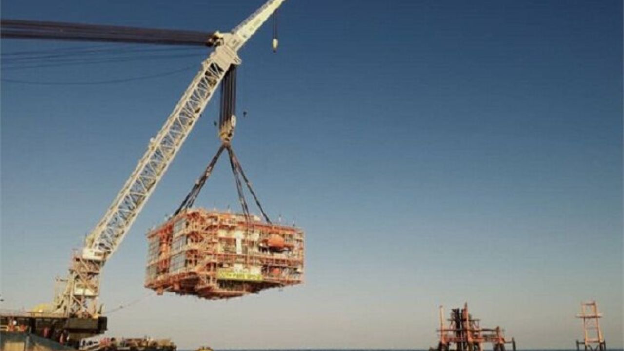 سومین سکوی فازهای 22 تا 24 پارس جنوبی نصب شد