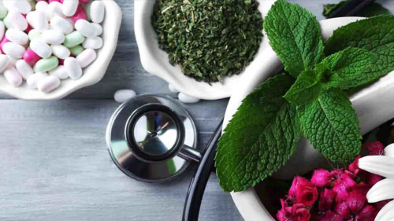 خدمات طب سنتی محروم از بیمه‌ی تامین اجتماعی