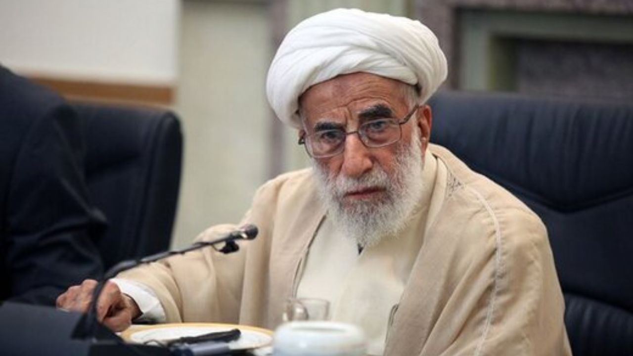واکنش آیت‌الله جنتی به گران شدن بنزین چه بود؟