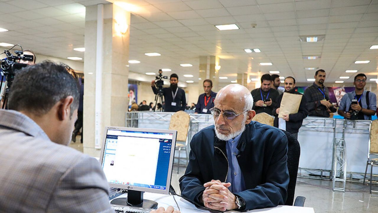 مجلس اگر در رأس امور نیست به دلیل عملکرد ضعیف خودش است/ اگر می‌خواهیم کشور اصلاح شود باید از مجلس شروع کنیم/ سعی می‌کنیم نواقص مجلس را رفع کنیم/ دستگاه‌های نظارتی در مجلس باید اصلاح شود