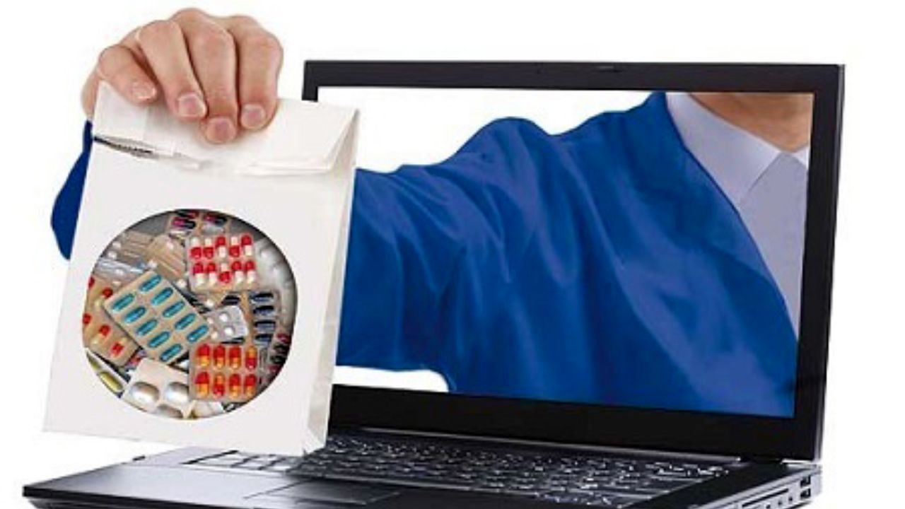 فروش دارو در فضای مجازی غیرقانونی است