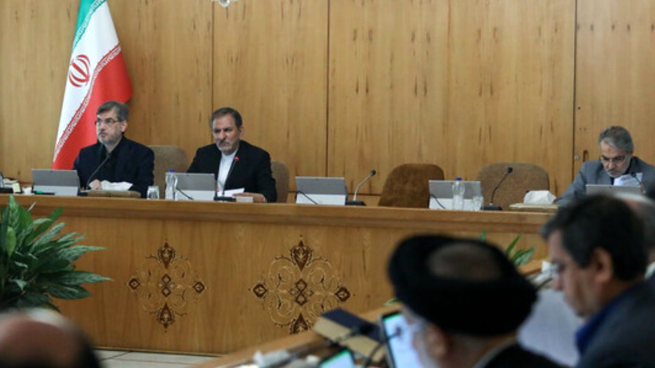 وضعیت آلودگی هوای کلان‌شهرها در دولت بررسی شد