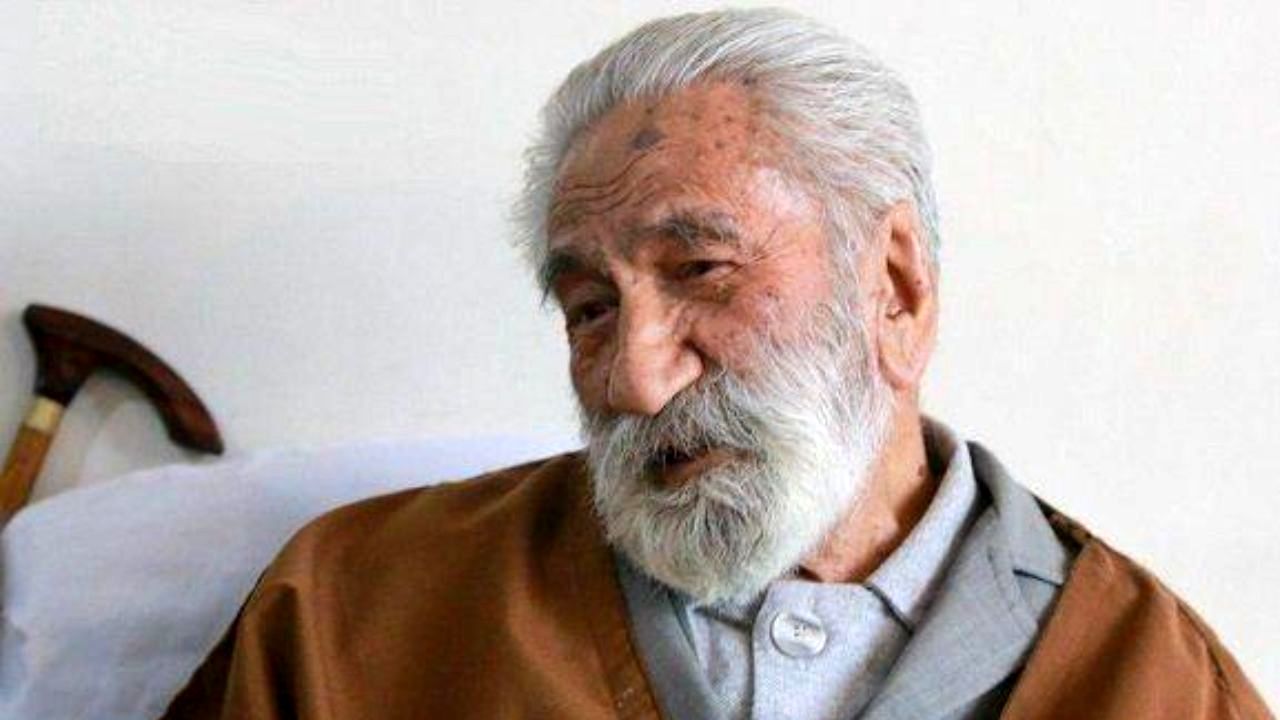انتقاد کیهان از واکنش رسانه‌های بیگانه به درگذشت نورعلی تابنده