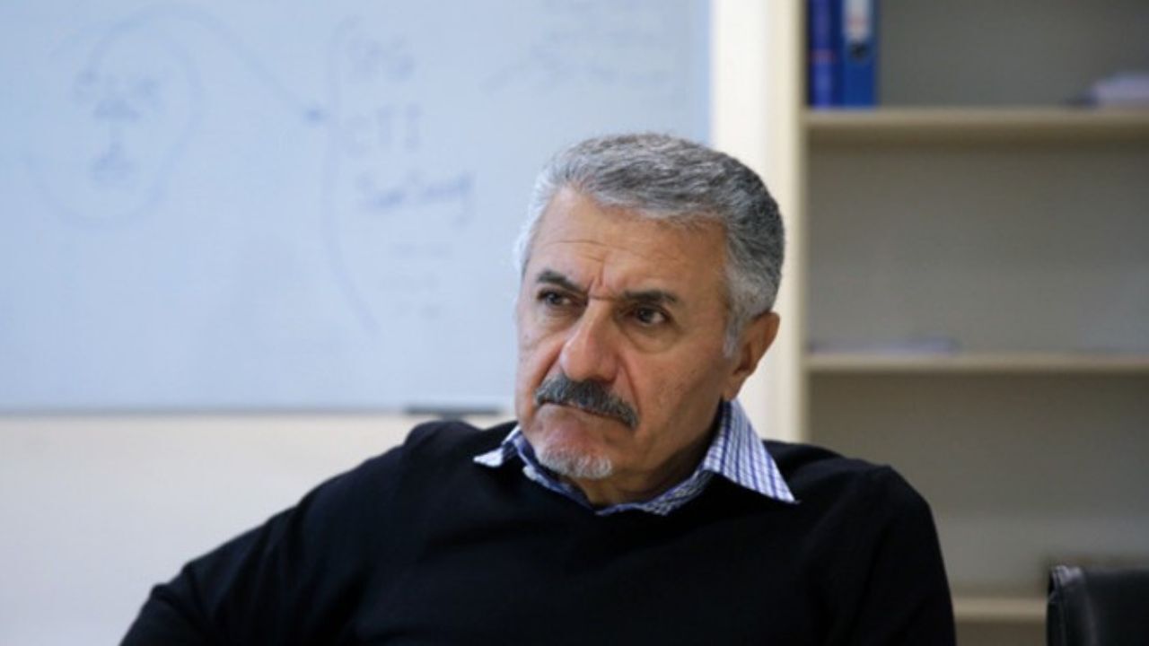 بزرگ‌ترین دلجویی تغییر رفتار حاکمیت است/ هر آنچه در توان حضرات بود به ‌کار گرفتند که نتیجه مذاکرات و برجام بی‌نتیجه شود/ نمی‌شود با صحبت‌درمانی، کسانی را که این همه صدمه دیده‌اند، درمان کرد/ از هر گونه دخالتی برای مدیریت کردن انتخابات ممانعت شود/ ملاک رد 