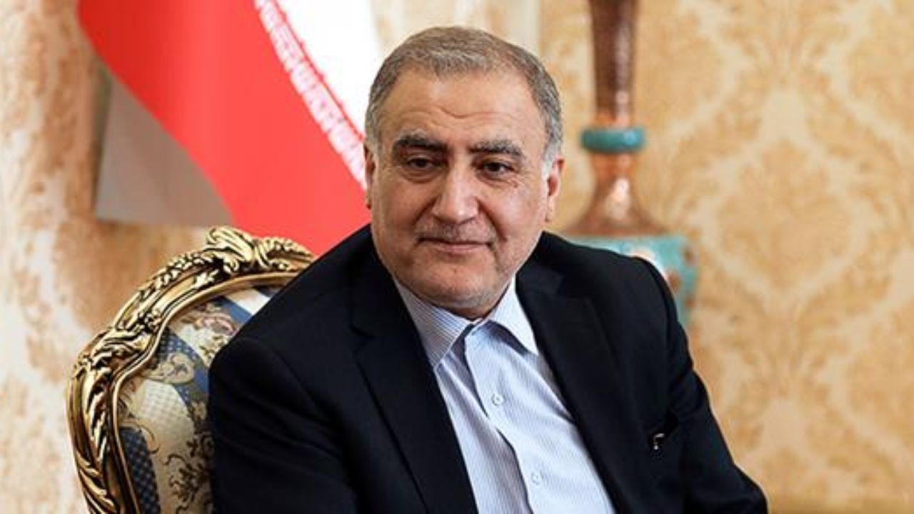 با سعید جلیلی از ابتدای مجلس دهم جلسه داشته‌ایم/ محوریت برگزاری جلسات با دفتر جلیلی است/ 25 نماینده از طیف اصولگرایان مخالف دولت در جلسات جلیلی حضور دارند/ جلیلی در راستای دولت در سایه جلسات را تشکیل می‌دهد/ نمایندگان حاضر در جلسات با جلیلی نمایندگان دولت