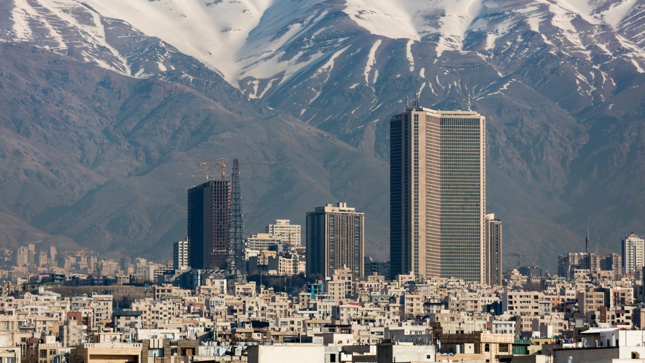 رکود تورمی در بازار مسکن ادامه دارد/ قیمت‌گذاری سلیقه‌ای مانع اصلی کاهش قیمت مسکن است/ میانگین قیمت هر مترمربع واحد مسکونی 12 میلیون و 600 هزار تومان است