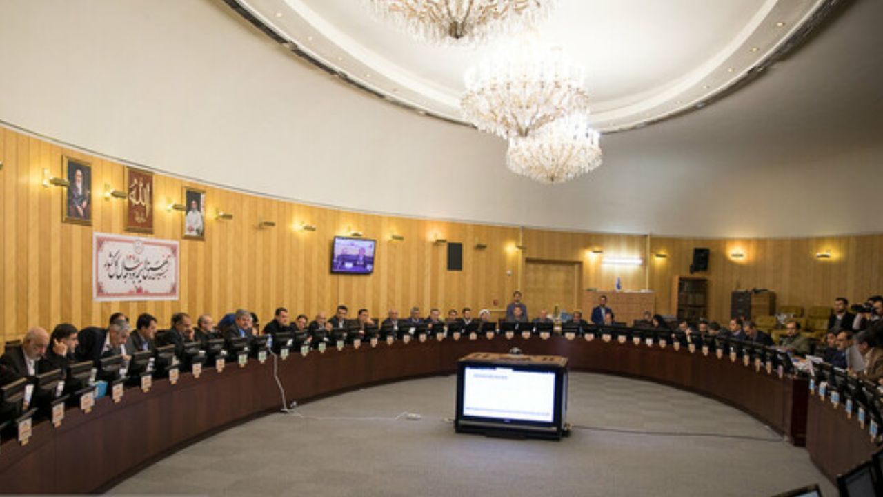 تصویب واگذاری 15 هزار میلیارد تومان نفت خام به طلبکاران دولت در کمیسیون تلفیق بودجه