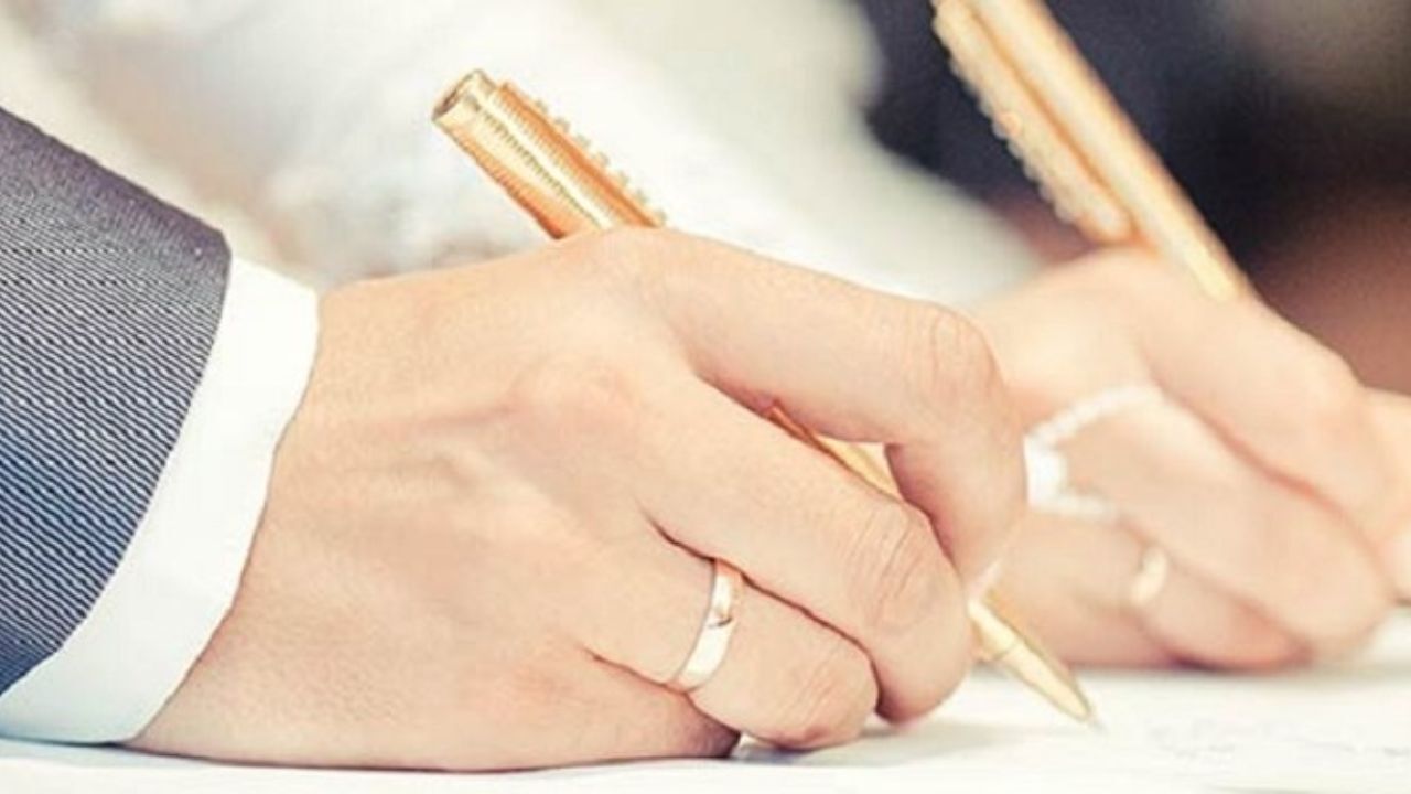 جوانان از ازدواج می‌ترسند/ در هر خانواده‌ای یک فرد طلاق گرفته پیدا می‌کنید