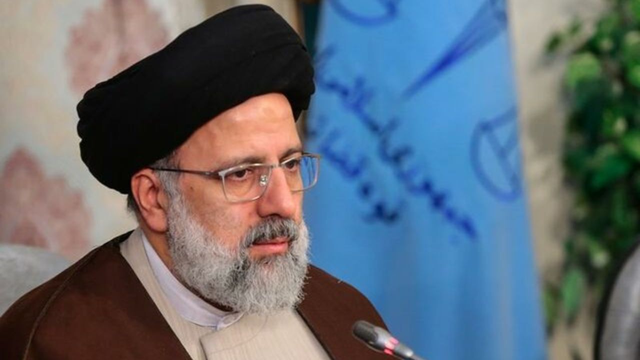 نیروی انتظامی در مبارزه با فساد اقتصادی باید حمایت شود