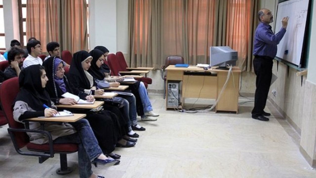 افزایش چند برابری تقاضای ورود دانشجویان به دانشگاه‌های داخل کشور