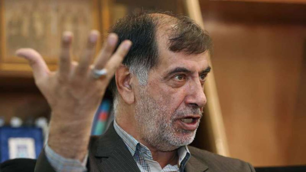 لاریجانی به من گفت چرا در انتخابات ثبت نام نمی‌کنید، گفتم به همان دلیل که شما ثبت نام نمی‌کنید!/ قالیباف می‌خواهد از صندلی ریاست مجلس به عنوان سکوی پرتاب به ریاست جمهوری استفاده کند