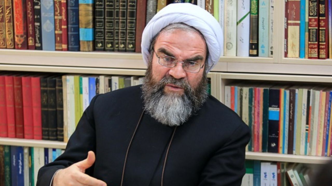 آتش زدن کتاب پزشکی توسط مدعی طب اسلامی مساله تضاد علم و دین را تایید و تثبیت کرد/ کتاب‌سوزی تبریزیان اثر منفی بزرگی بر تفکر دینی گذاشت/ شخصیت‌هایی مانند شهید مطهری و علامه طباطبایی در آثارشان کوشیده‌اند شبهه تضاد علم و دین را برطرف کنند/ ردیه‌نویسی رایج ش